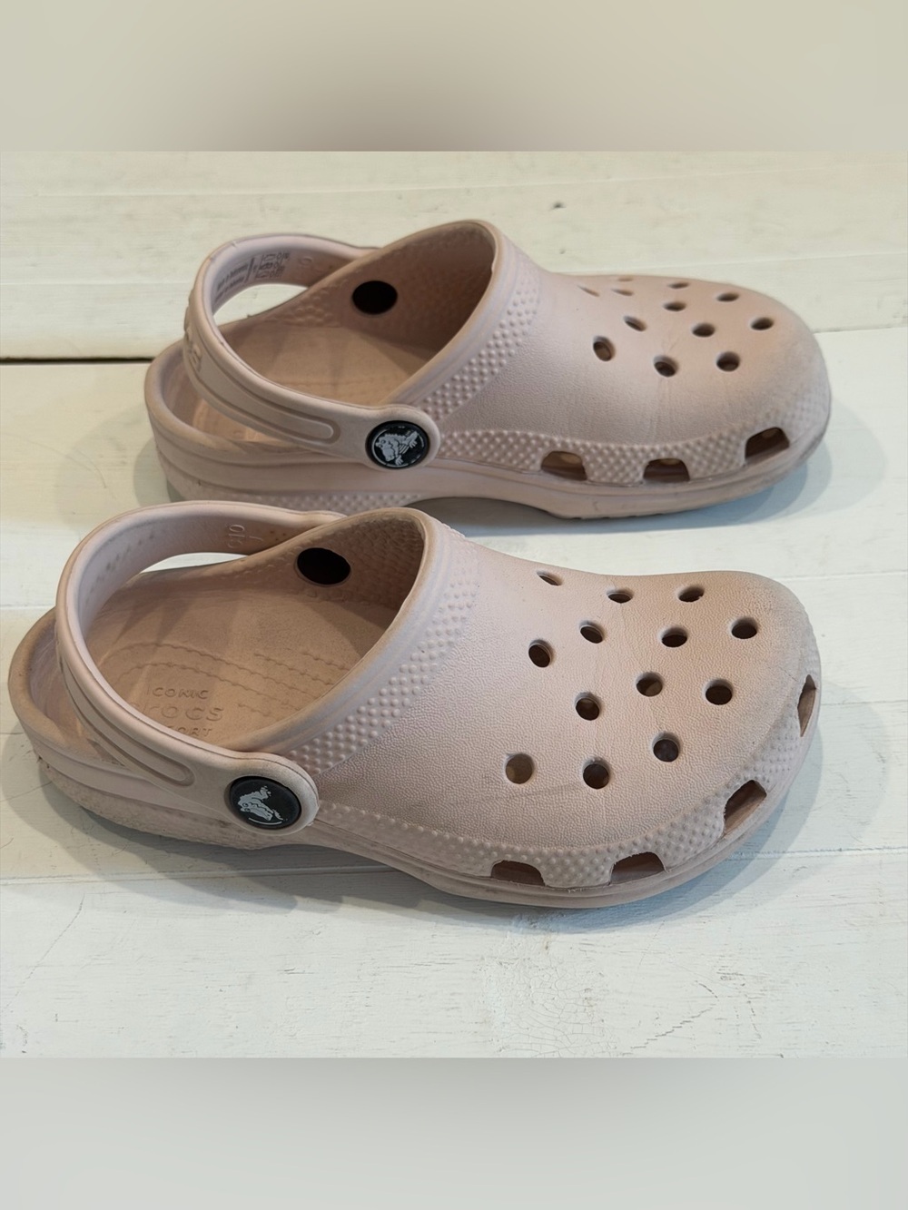 CROCS Kids Classic Clog in Light Blush Pink C 10